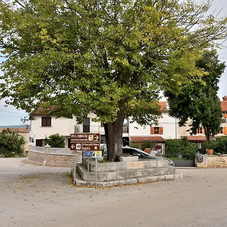 Martelina Apartment *